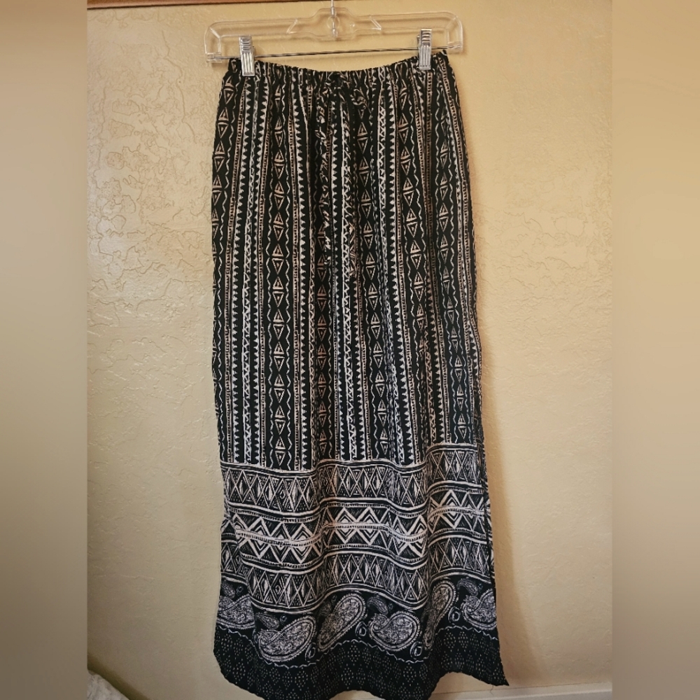 Patterned Maxi Skirt